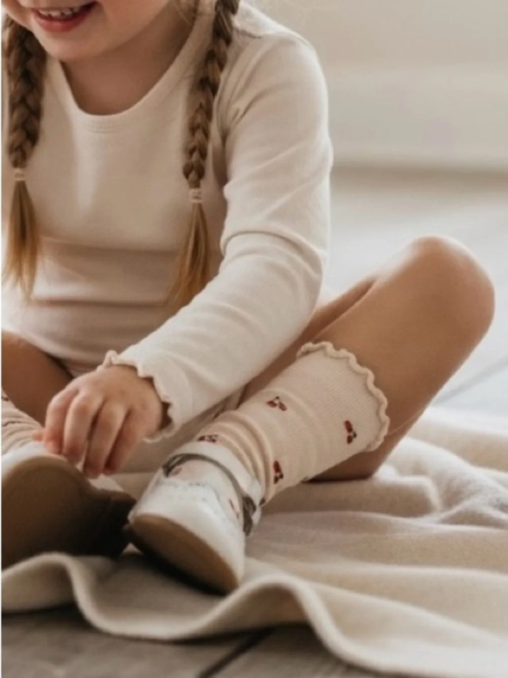 Cute Cherry Pattern Kids Socks - soft cream - Picture 6 of 12